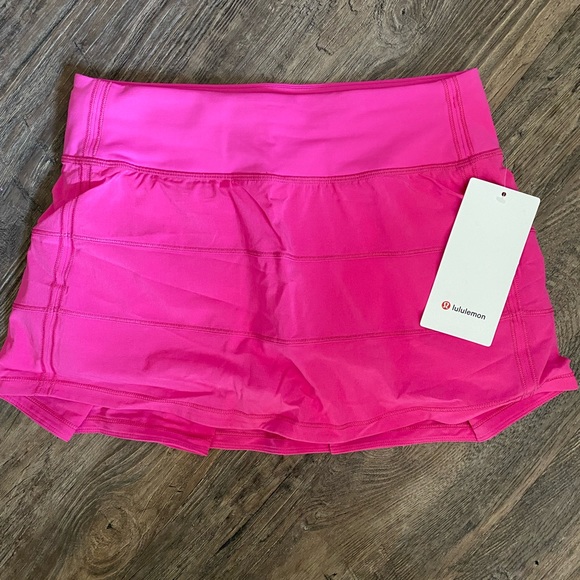lululemon athletica Dresses & Skirts - NWT Lululemon Pace Rival Skirt